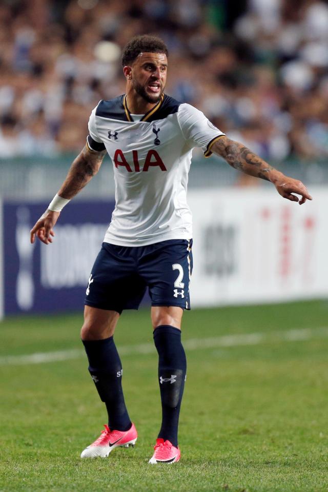 Kyle Walker is expected to leave Tottenham and join Manchester City for £40m