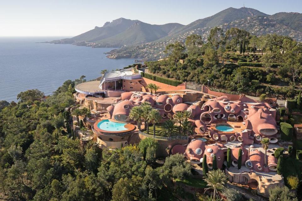  One of the priciest houses on the market now is The Bubble Palace on the Côte d'Azur in France, on the market for $381,465,000 (£296,054,986)