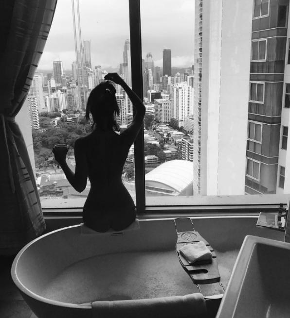  Lucy posted this saucy snap from her hotel room - which looked remarkably similar to Ryan's