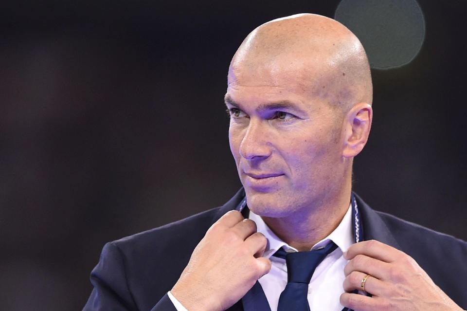 Real Madrid are looking to tie Zinedine Zidane down to a new long-term contract