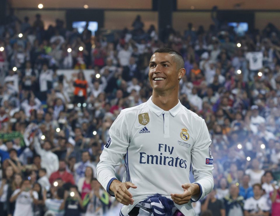  Cristiano Ronaldo reportedly wants out of Real Madrid, and is hoping for a move back to Manchester United