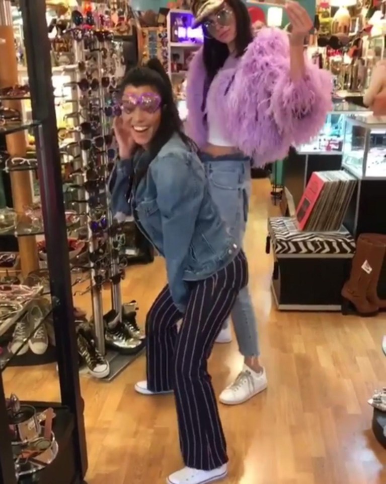 Kourtney Kardashian twerks with sister Kendall Jenner