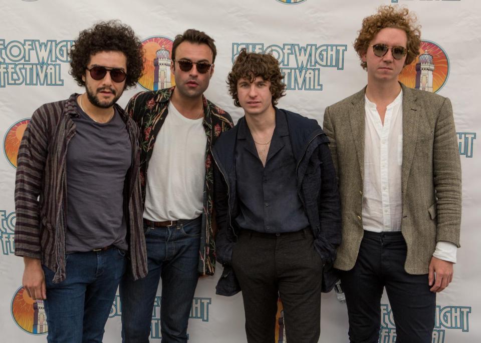  The Kooks are keen to join forces with the Kaiser Chiefs