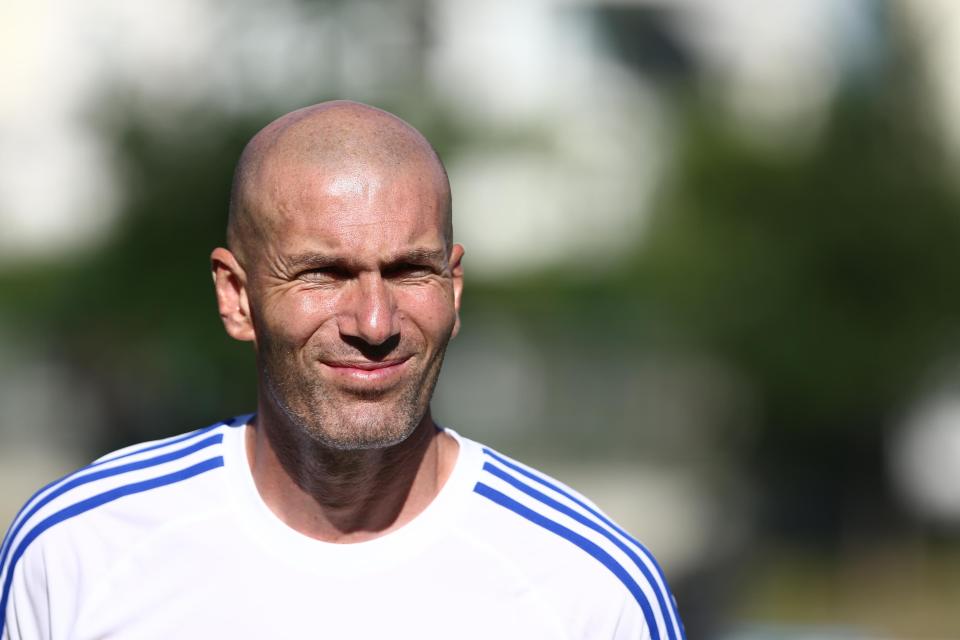  Zinedine Zidane has made an effort to try to make Cristiano Ronaldo stay