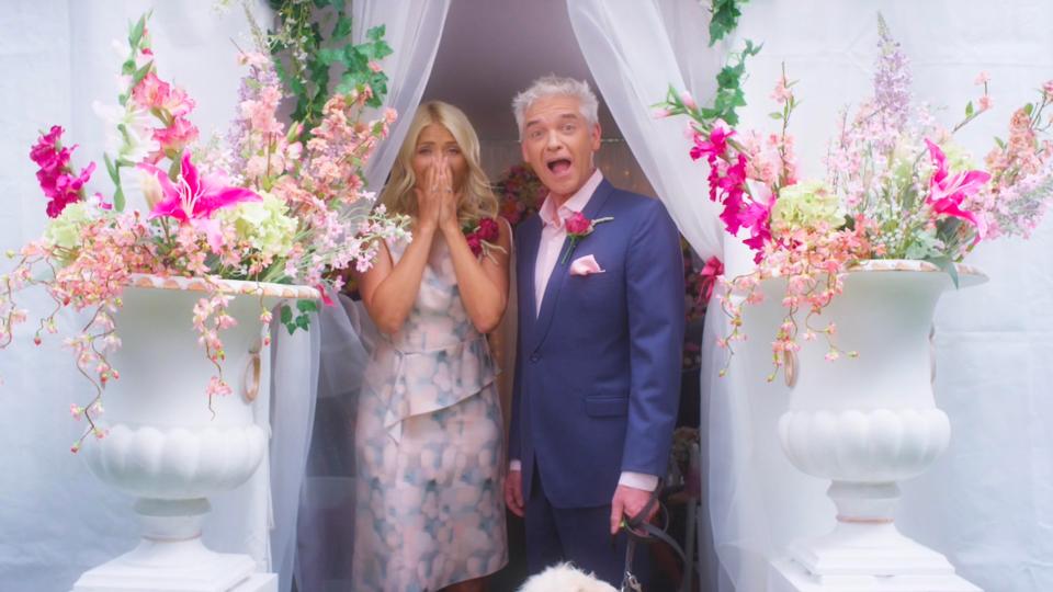  Holly Willoughby and Phillip Schofield are preparing for the Live Wedding episode of This Morning