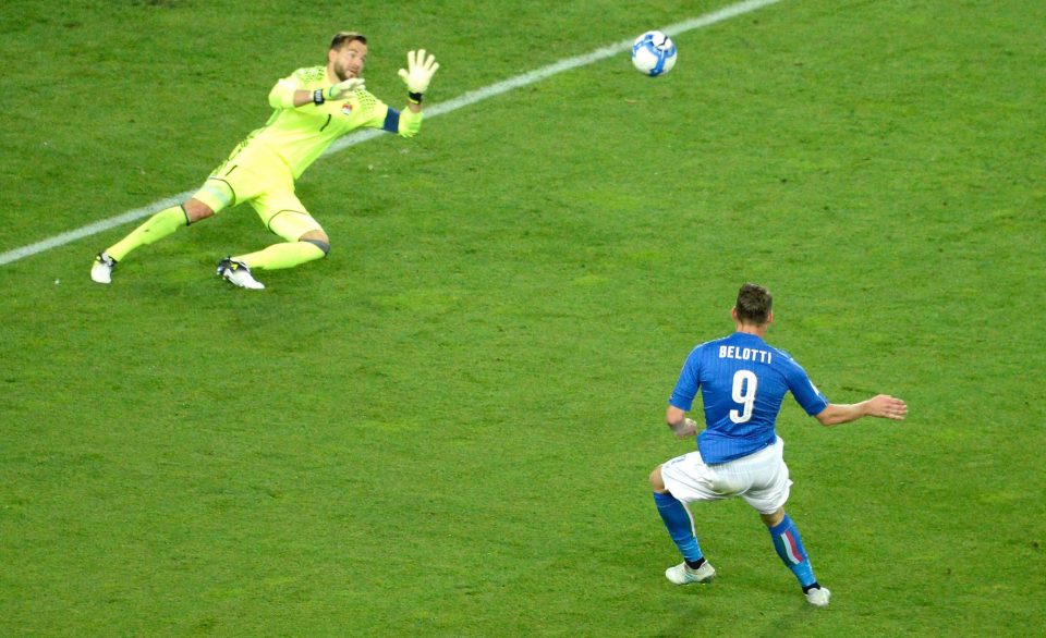  Andrea Belotti doubled Italy's lead with a side-footed strike