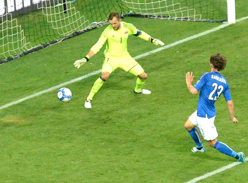  Southampton striker Manolo Gabbiadini scored the fifth and final goal