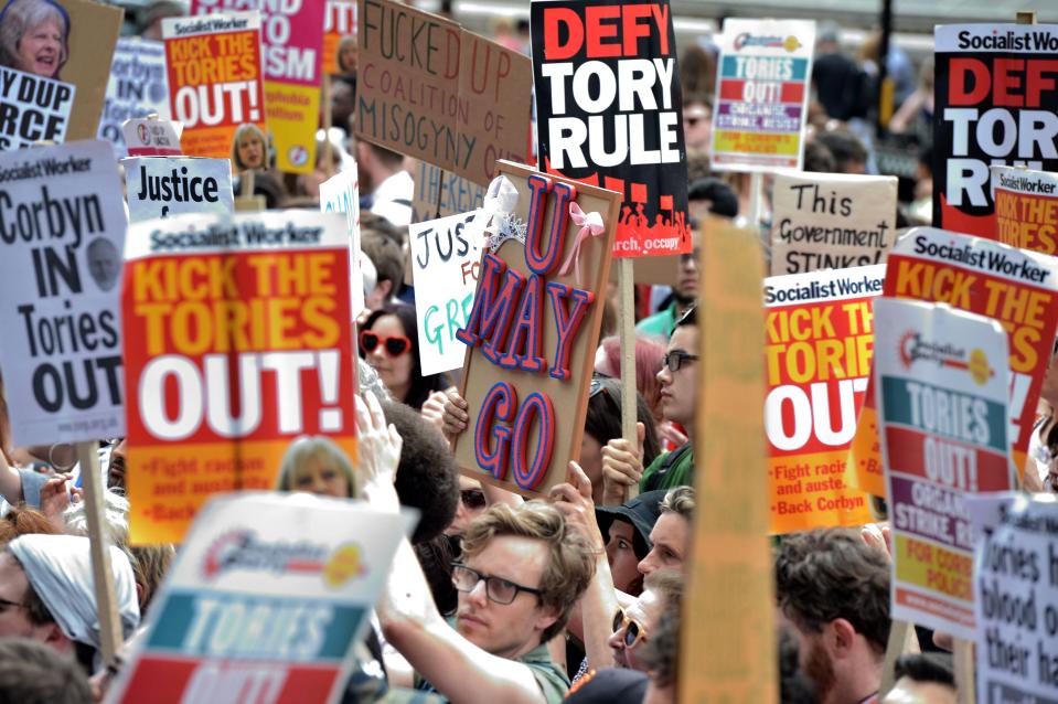  Angry crowds demanded Theresa May steps down as Prime Minister