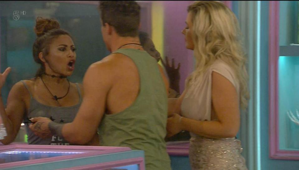  Kayleigh was enraged as her co-stars attempted to split up the spat