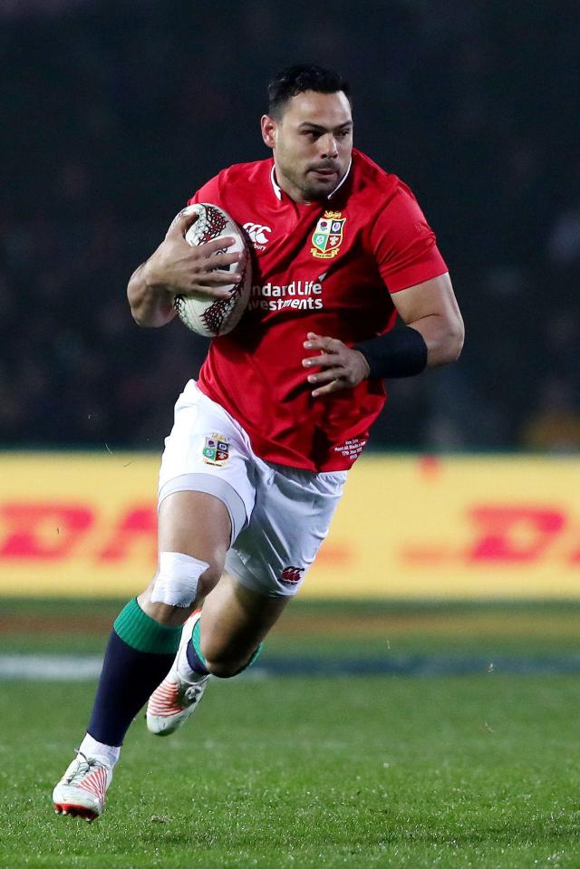  Worcester centre Ben Te’o — a New Zealander by birth — has started for England only once