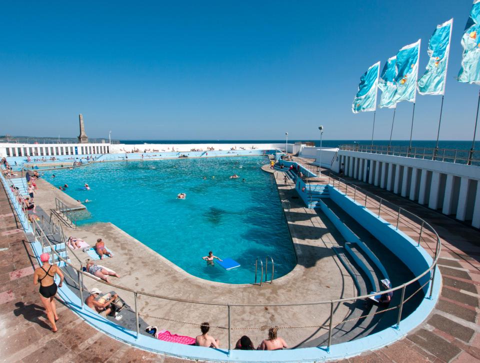  The Jubilee Pools was built upon a traditional bathing spot at the Battery Rocks near Penzance harbour in 1935