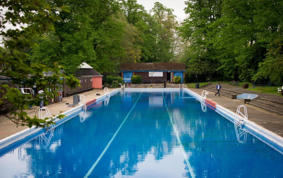  Jesus Green lido opened in Cambridge in 1923