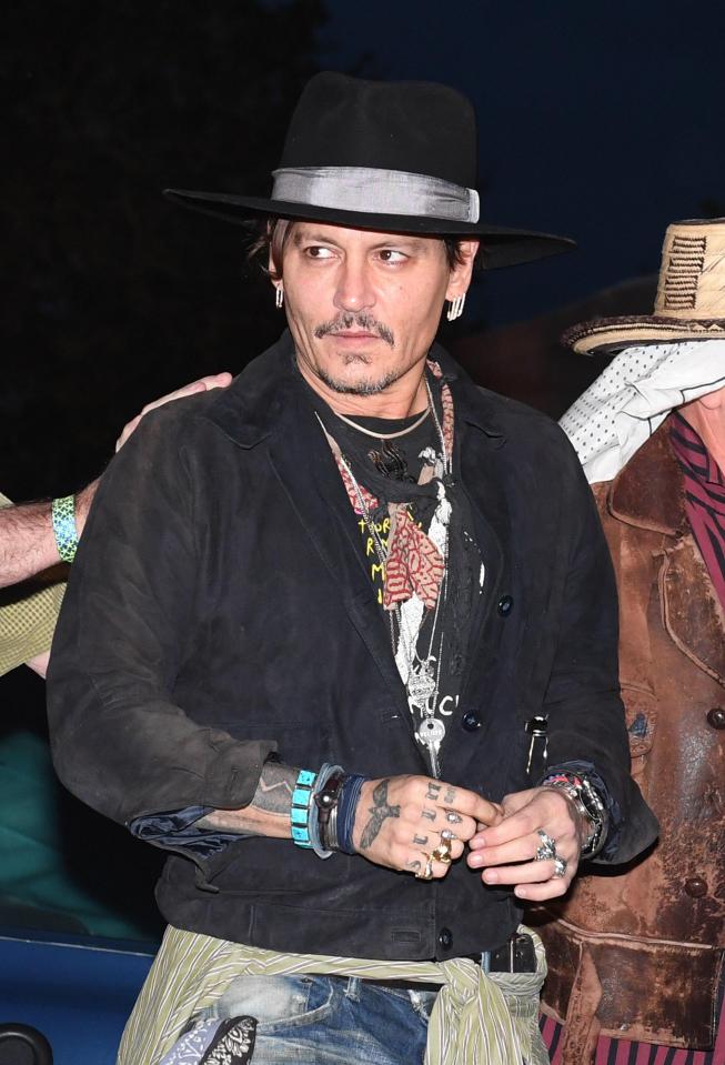  Johnny Depp was knocking the drinks back