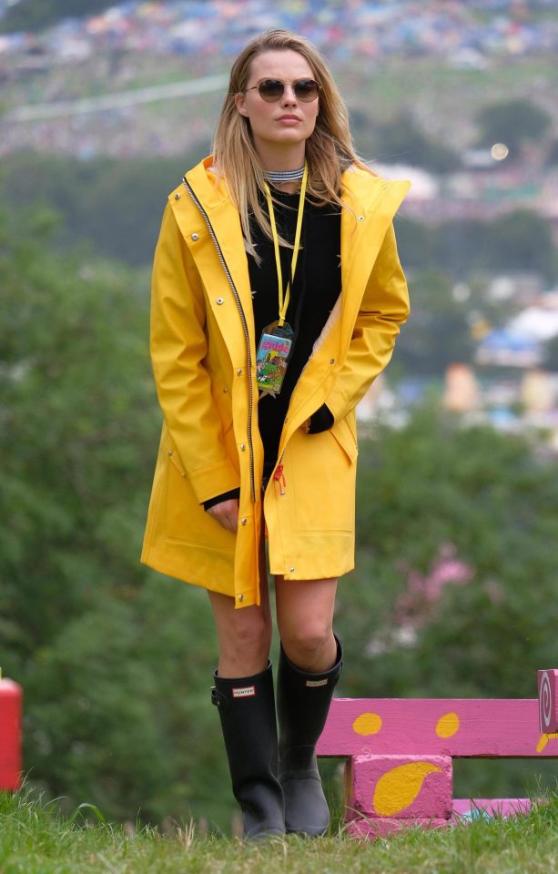  You couldn't miss Margot Robbie in her yellow jacket