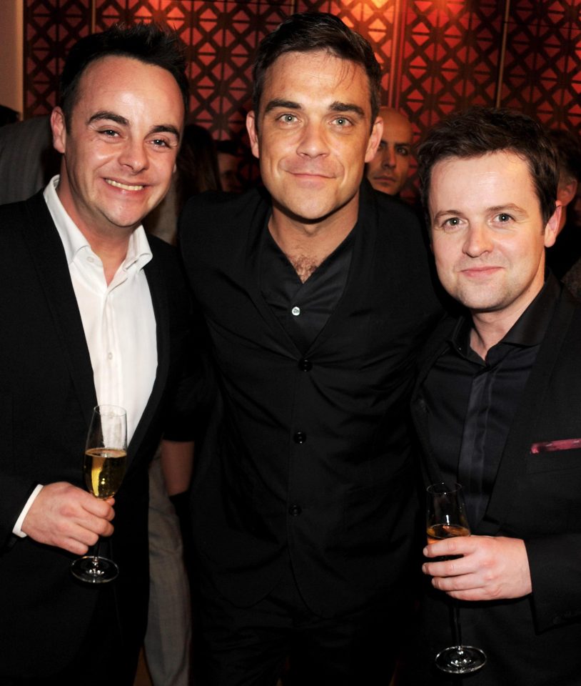  Robbie Williams is a close pal to both Ant and Dec and has offered his support