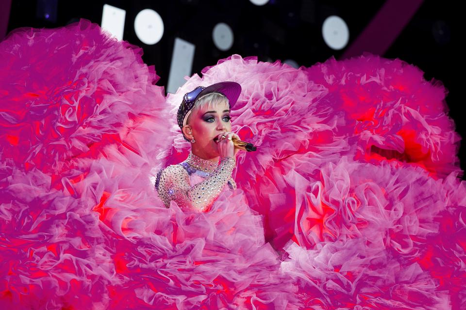  Katy Perry's set involved giant pom poms