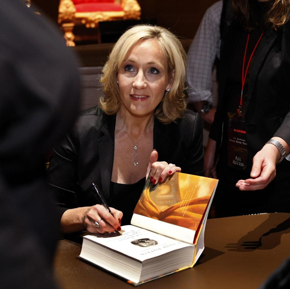  JK Rowling signed editions tend to be flogged for more money