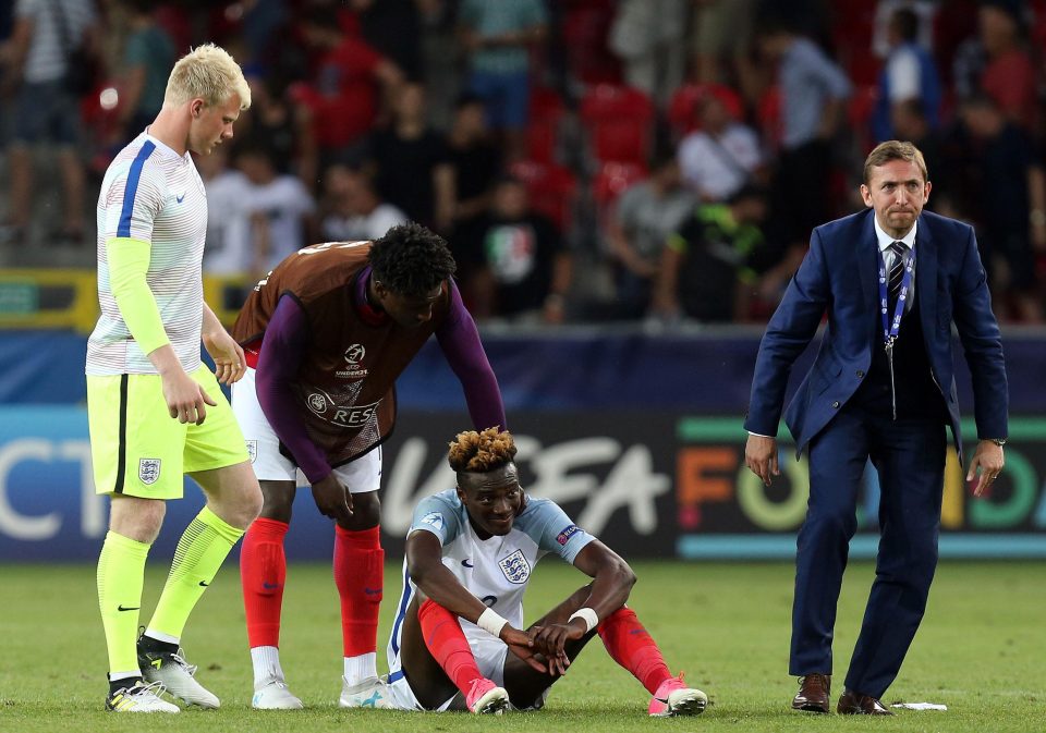  Chelsea striker Tammy Abraham is consoled after he missed his penalty