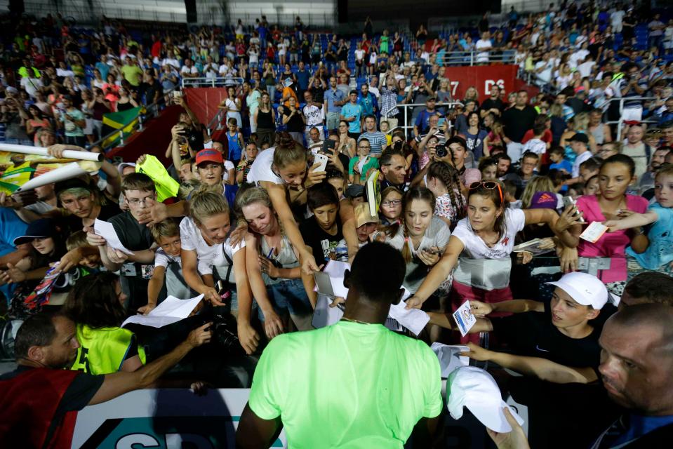 Usain Bolt signs autographs in Ostrava