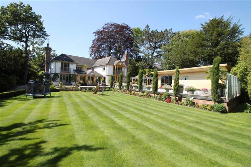  David Ge Gea's mansion that he rented has been sold for £3.85m