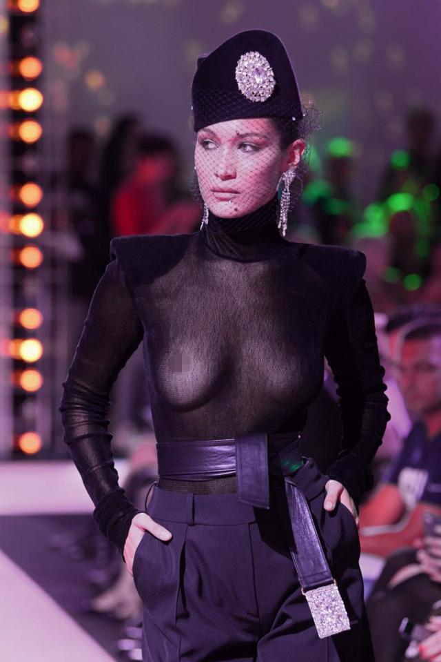  Bella Hadid wore a revealing top during a Paris Fashion Week show