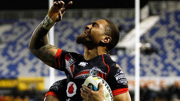  New Zealand Warriors winger Manu Vatuvei is set to move to Salford