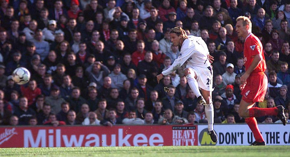 Diego Forlan scored two for Manchester United in 2-1 victory away at Liverpool