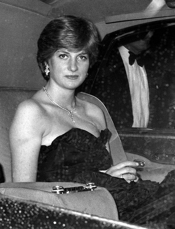  Princess Diana looked striking in her black gown