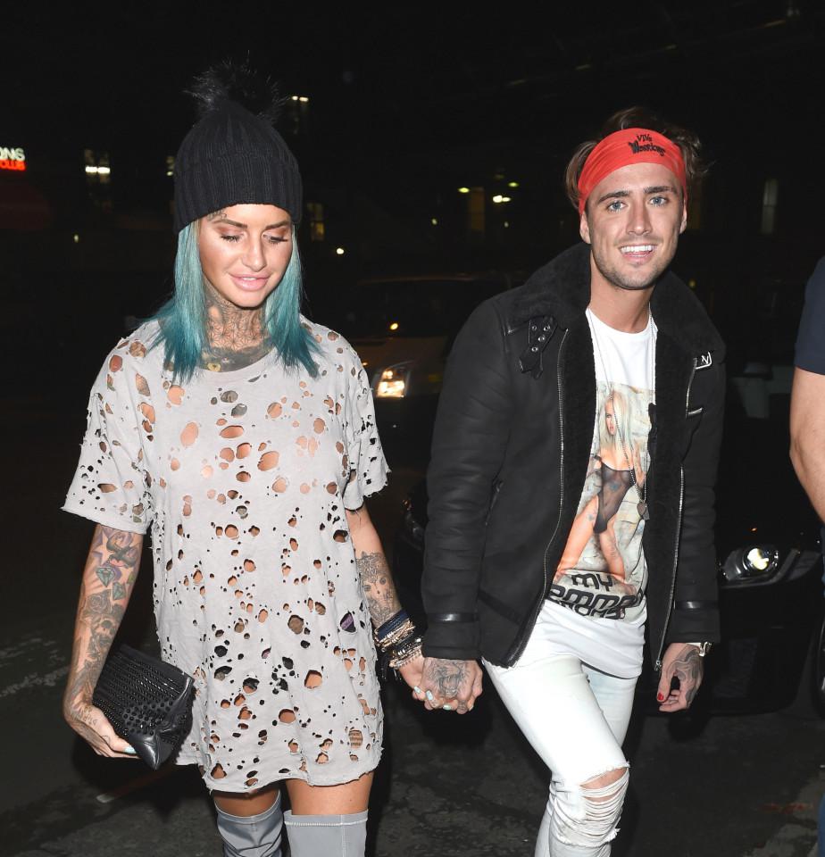  Stephen Bear went out with Jemma Lucy in 2016