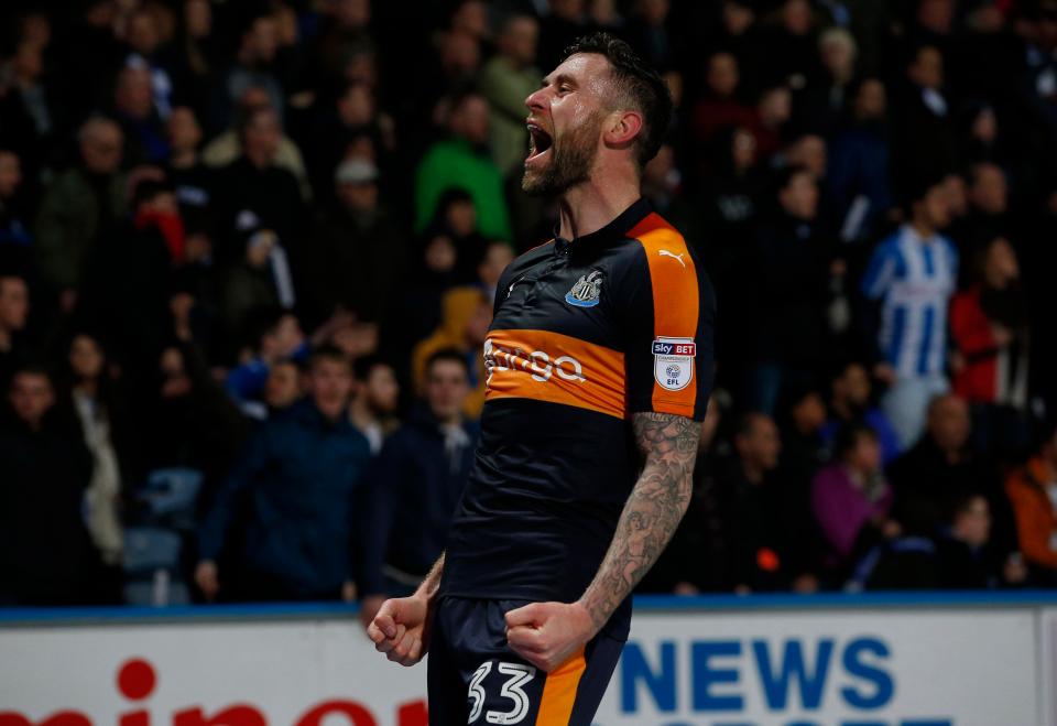  Newcastle have agreed to a £2 million three-year deal to send Daryl Murphy to Nottingham Forest