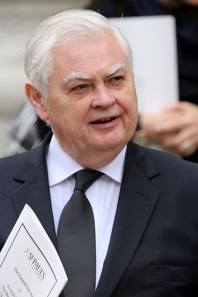  Lord Lamont defended Philip Hammond, saying: "It is not right for Cabinet ministers to gang up on the Chancellor in this way"