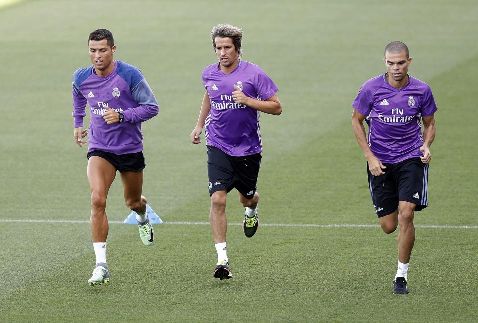  Cristiano Ronaldo has only ONE FRIEND at Real Madrid after Fabio Coentrao and Pepe left this summer