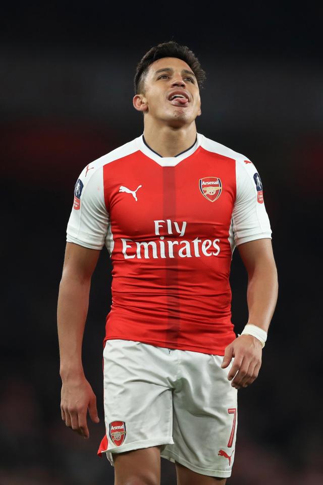  Arsenal have received an improved offer of £44m from PSG for Alexis Sanchez