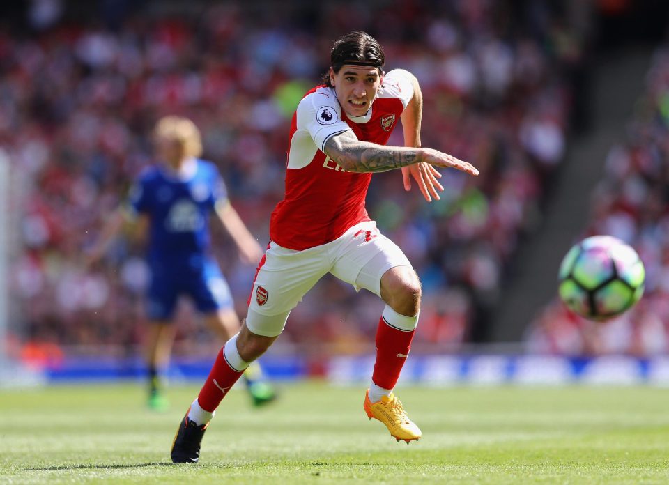  Hector Bellerin is desperate to leave Arsenal this summer and join Barcelona