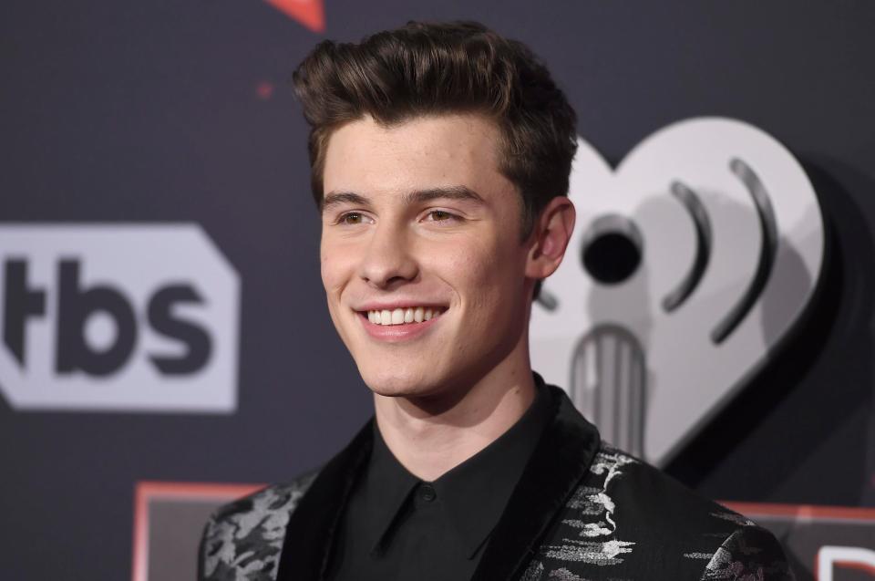  Shawn and Jonas hit it off at Capital's Jingle Bell Ball