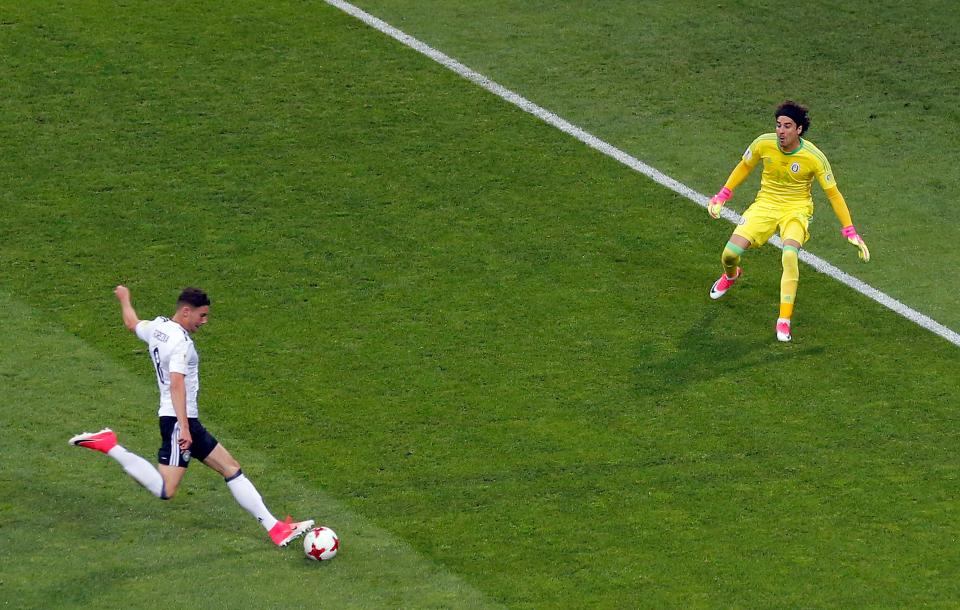  Goretzka's tidy finish against Mexico in the semi-final of the Confederations Cup