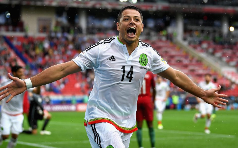  Javier Hernandez will fly in for his West Ham medical on Monday