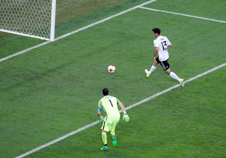 Borussia Monchengladbach striker Lars Stindl made it 1-0 to Germany against Chile in the first half