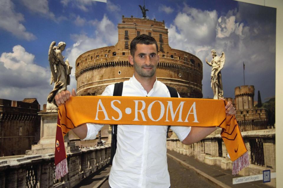 Roma have just completed a deal for Lyon anchorman Maxime Gonalons