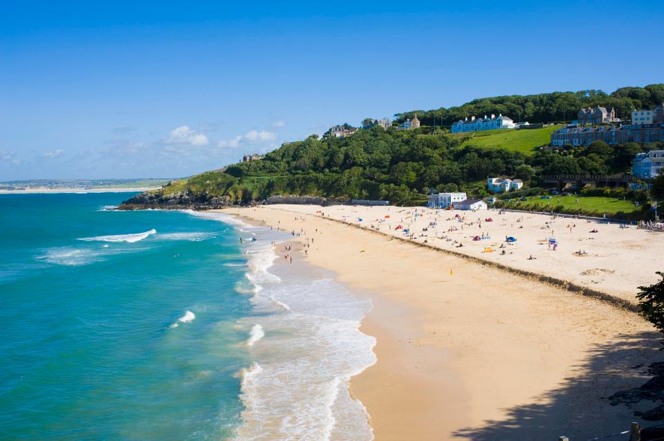  Porthminster Beach in St Ives, Cornwall, is a Blue Flag beach with an 18-hole mini golf course