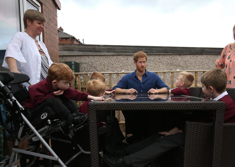  The Prince chatted to Oliver and his siblings about school and their sleeping arrangements