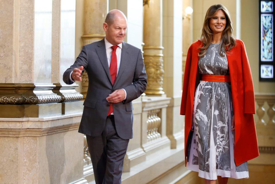  Melania Trump is greeted at Hamburg townhall by mayor Olaf Scholz