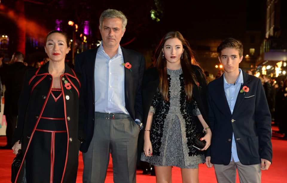 Jose Mourinho poses for a photo with wife Matilde, daughter Matilde Jr and son Jose Jr