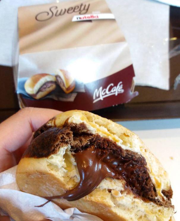  Nutella replaces the meat in this sweet burger twist