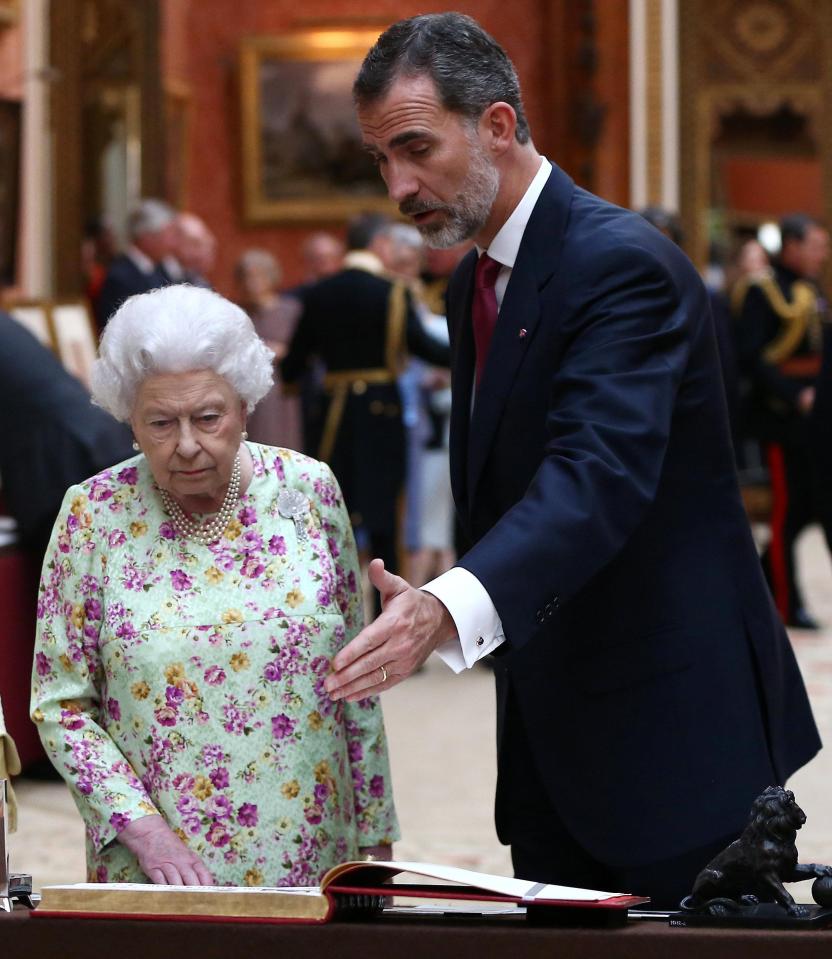  During his visit King Felipe VI has become what is known as a 'Stranger Knight' or 'Extra Knight Companion' of the prestigious Order of the Garter