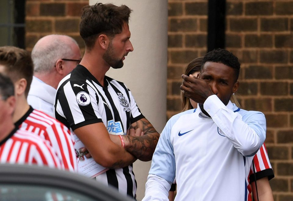  Defoe wore a football shirt with England football shirt with the name Bradley and number six on the back