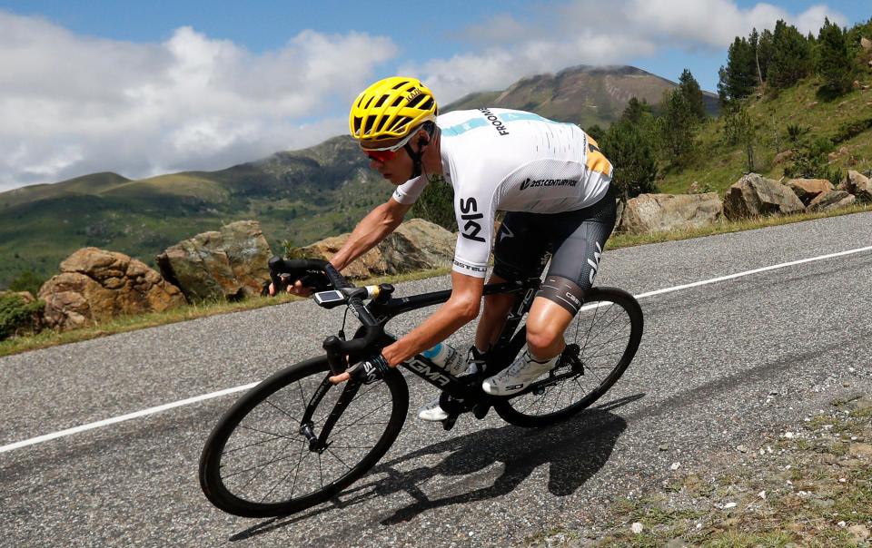  Chris Froome now has an 18-second margin over his rival Aru