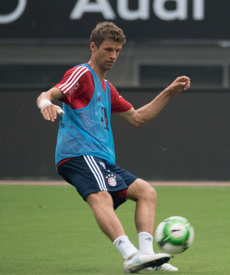 Muller trains with Bayern in Shanghai today