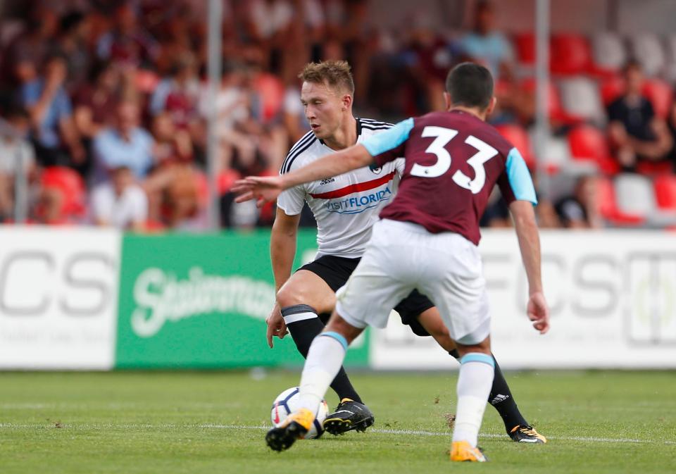 Cauley Woodrow Fulham