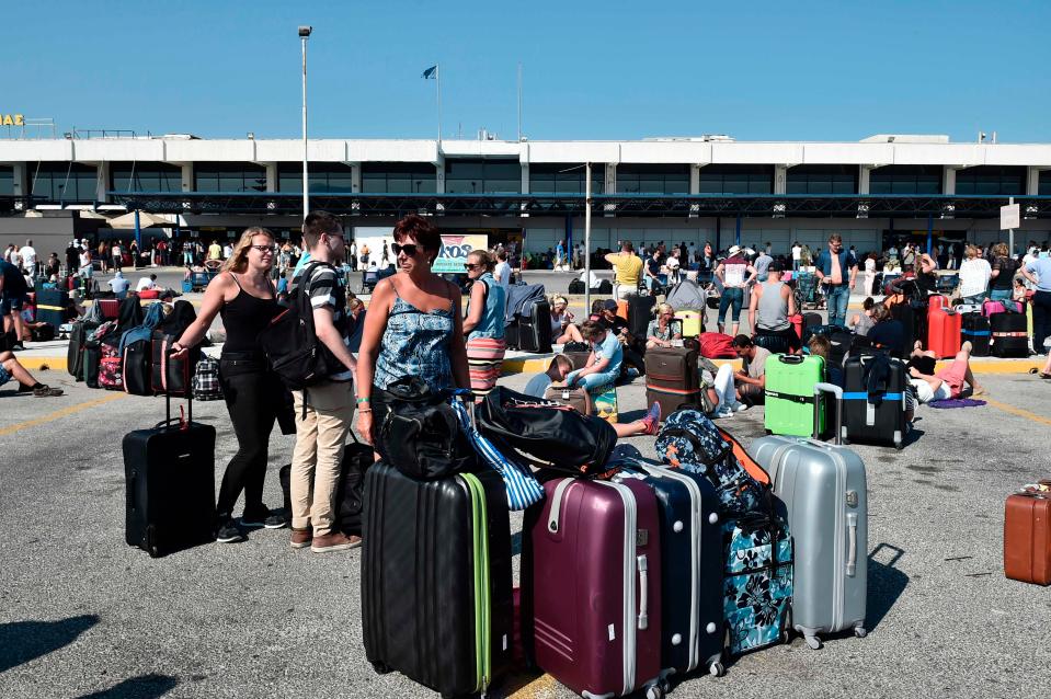  Thousands of British holidaymakers were caught up in last night's earthquake